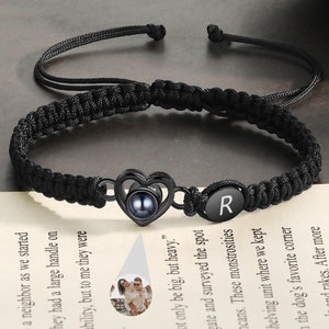 Pulsera con cuentas con foto, pulsera con inicial, imagen con foto en el interior, pulsera con foto personalizada, pulsera con nombre delicado, pulsera para hermanos, pulsera para mejores amigos