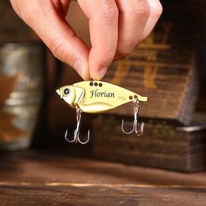 Benutzerdefinierte Metall Fischhaken, Geschenk Box Mann, benutzerdefinierte Fisch Geschenk, Fischen Köder, Geschenk für Opa, Fischen Buddy Geschenk, Geschenk für Papa, personalisierte Fischen Köder