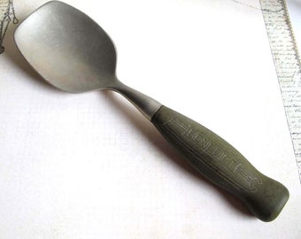 Vintage Benedict Indestructo Ice Cream Serving Spoon Spade with Bakelite Handle, Large Serving Spoon, Ice Cream Scoop, Vintage Kitchen