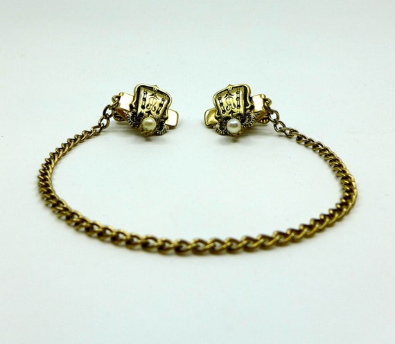 Pearl and Gold Tone Pearl Vintage Mid Century Swe… - image 1