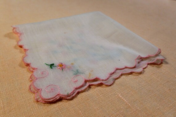 Vintage Women's Handkerchief White Background Pin… - image 3