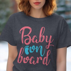 Koszulka z informacją o narodzinach dziecka dla kobiet w ciąży, koszulka Baby on Board, prezent z okazji ujawnienia ciąży, pomysł na prezent na baby shower, koszulka ciążowa