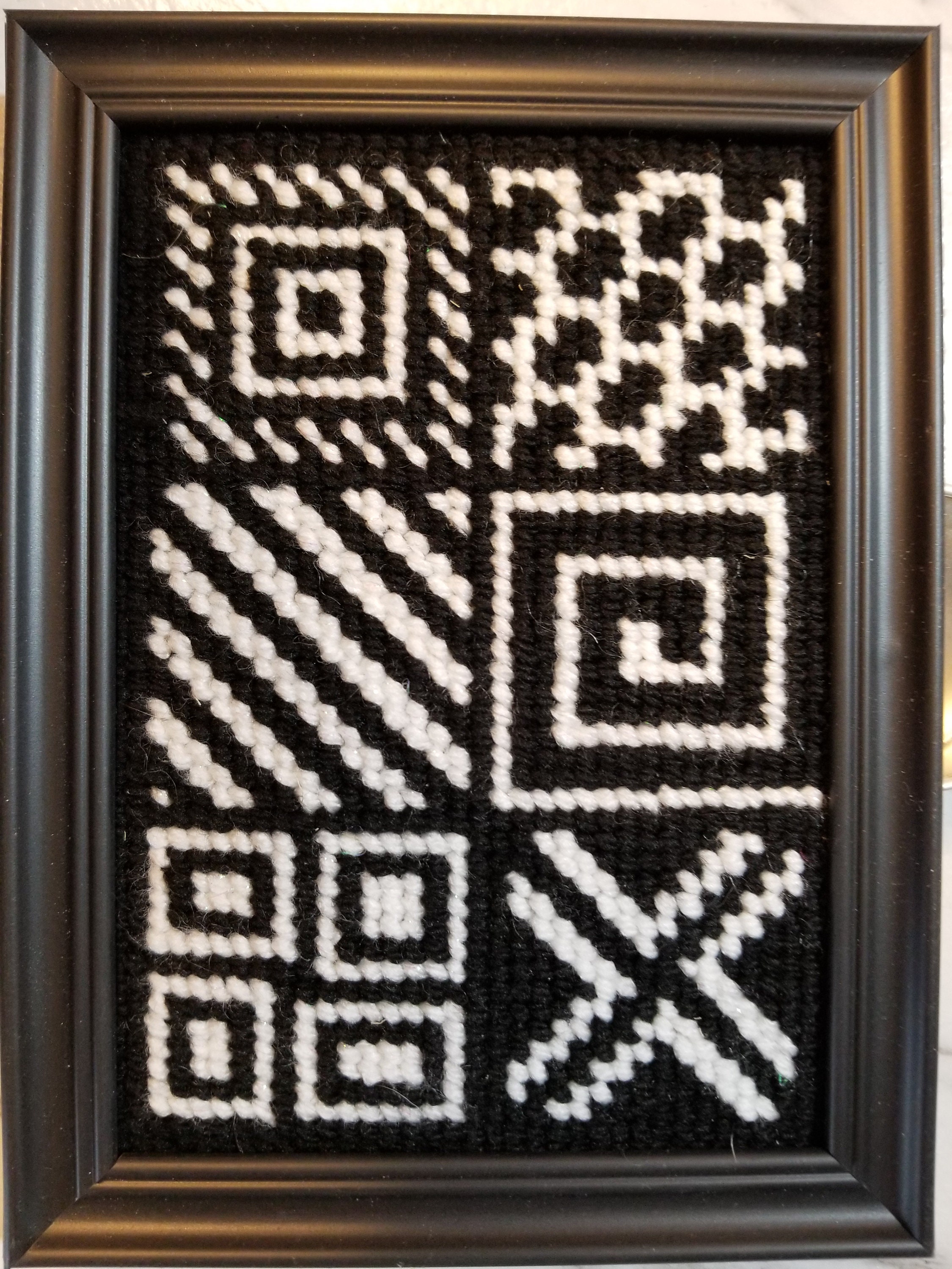 Easy Quick Geometric Needlepoint Kit in Black and White on Etsy.de
