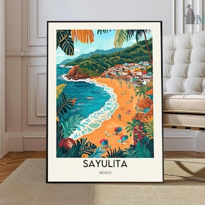 Könnte beinhalten: Eine farbenfrohe Illustration einer Strandszene in Sayulita, Mexiko. Das Bild zeigt einen Strand mit türkisfarbenem Wasser, Palmen und einem kleinen Ort im Hintergrund. Der Text "Sayulita, Mexiko" ist am unteren Rand des Bildes gedruckt.