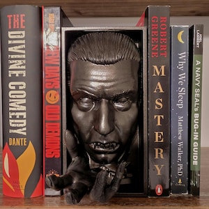 Dracula Book Nook Gothic Horror Bookshelf Insert Vampire Shelf Display for Books Movies Games