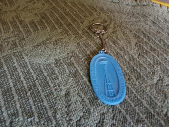 Vintage Plastic The Space Needle Keychain Etsy