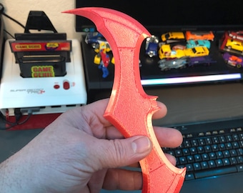 Batgirl Batarang: 3D Printed PLA Replica (8.5 inch)