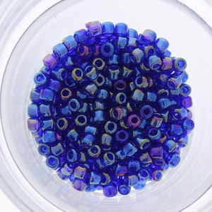 Matsuno 3.6mm Japanese Seed Beads 6/0, blue iris transparent rainbow, 18 grams