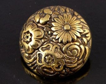 Vintage Gold Flower Bouquet Buttons, Pack of 5 buttons