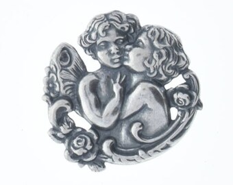 Vintage Victorian Angels Cherubs Kissing Stamping Charm, 31mm, Classic Silver or Antique silver, pack of 3