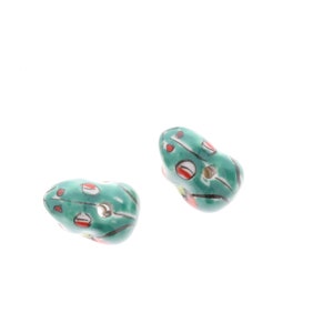 Frog Ceramic Beads, 18mm x 15mm x 14mm Hand Painted Ceramic Frog or Toad Beads, pack of 2