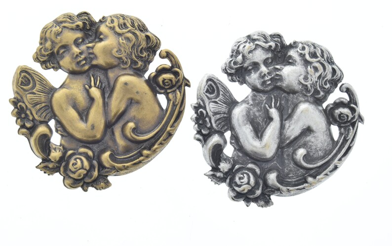 sold by 2 each per finish 4 total Cherubs kissing charm 56mm Antique Gold Kissing 56mm 04225ASAG