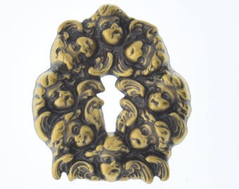 Vintage Guardian Angel Cherub Wreath Charm, 47mm, for decor, brooches and pendants, antique gold or antique silver, Made in USA, pack of 2