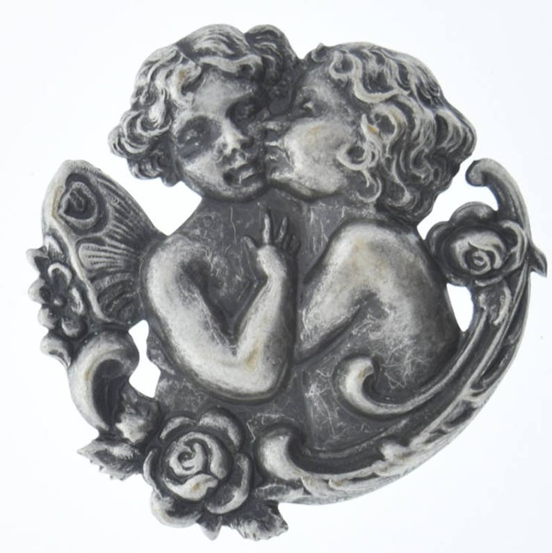 sold by 2 each per finish 4 total Cherubs kissing charm 56mm Antique Gold Kissing 56mm 04225ASAG
