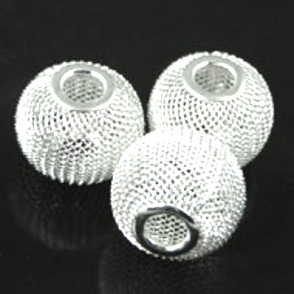 Wire Mesh Beads for Macrame' and jewelry, Red, Hot Pink or Silver in 16mm, 20mm or 25mm Size, with 6mm hole, pack of 5