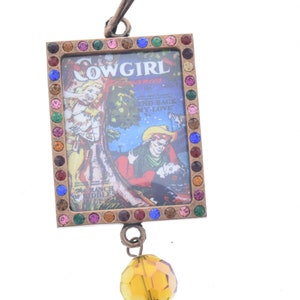 Vintage Cowgirl Art Crystal-hanger, multi, 46 mm x 37 mm, verpakking van 3 inch