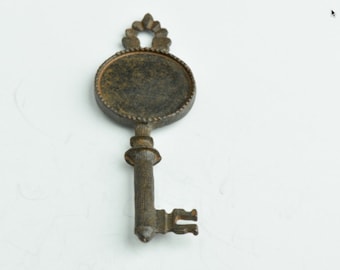 Rustic Skelton Keys , 63mm Vintage Skeleton Key, Bezel Setting , 2 ea,, 05428RU
