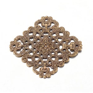 22mm Square Filigree Crown Rhombus Charm Finding, Antique Gold, pack of 12