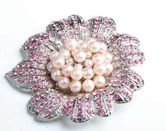 Broche Vintage Fantaisie En Métal Doré Avec Grand Strass Et Perle - Occasion