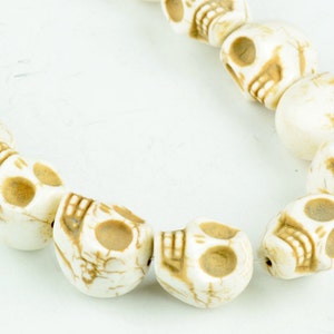 Skull beads Day of the dead, 14x18mm, pack of 25 beads