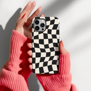 Black and Cream Checkered Phone Case Wavy Checkered Tough Phone Cover Minimalist iPhone Checkerboard Cute Aesthetic Samsung Galaxy Case