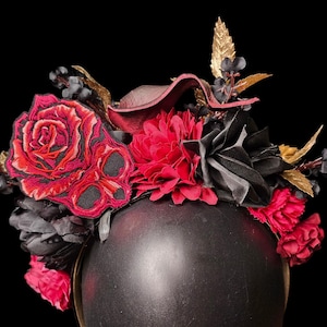 Gothic Black Rose Vampire Queen Flower Crown - Halloween Goth Headpiece - Handmade Dark Floral Tiara