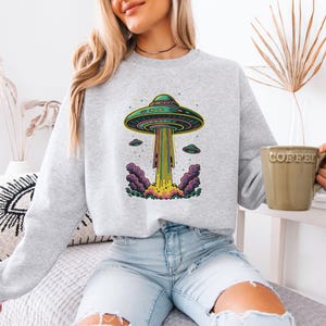Retro grafisk Alien-tröja, kuslig UFO-tröja, present till Alien-älskare, Alien-bortförande, Alien-rymdskepps-tröja, Paranormal UFO-tröja bild 2