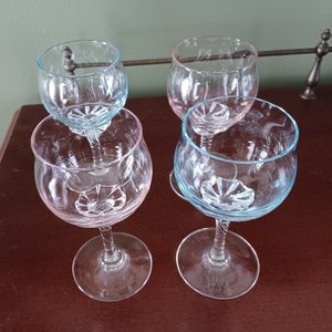 Vintage Twisted Stem Ice Blue Champagne Cordial Glasses Set of Four Gender Reveal Fancy Glasses Blue Pink