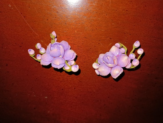 Gorgeous Vintage Purple Flower Screw Back Earring… - image 6