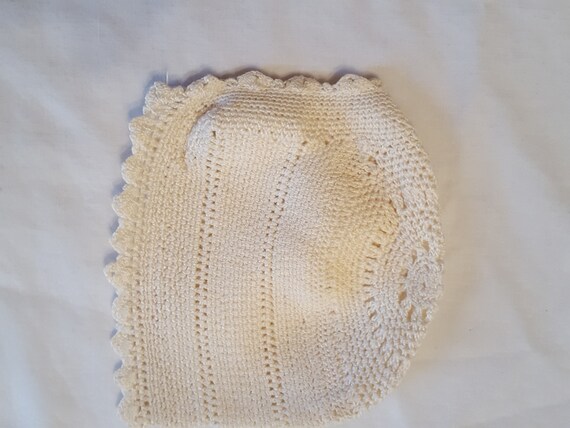 Vintage Crocheted Baby Bonnet Ivory Off White Han… - image 3