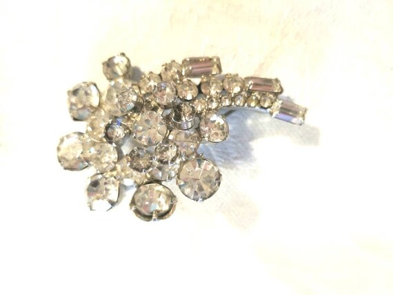 Vintage Full Clear Rhinestone Brooch Bridal Flora… - image 2