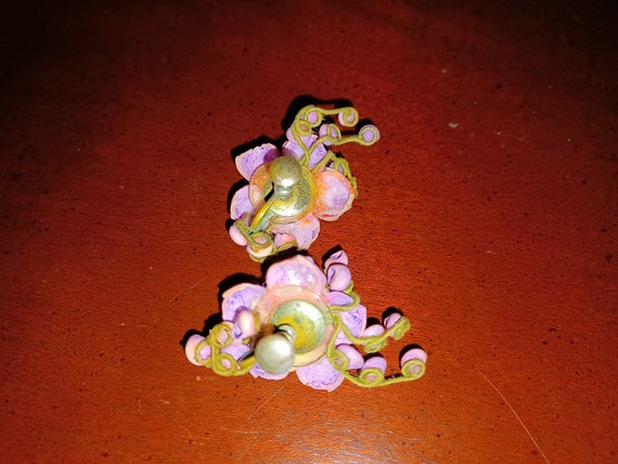 Gorgeous Vintage Purple Flower Screw Back Earring… - image 8