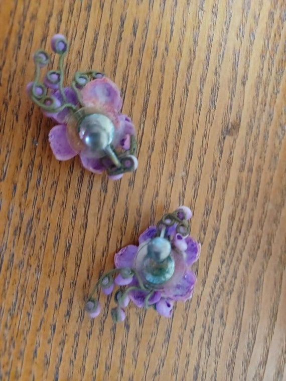 Gorgeous Vintage Purple Flower Screw Back Earring… - image 3