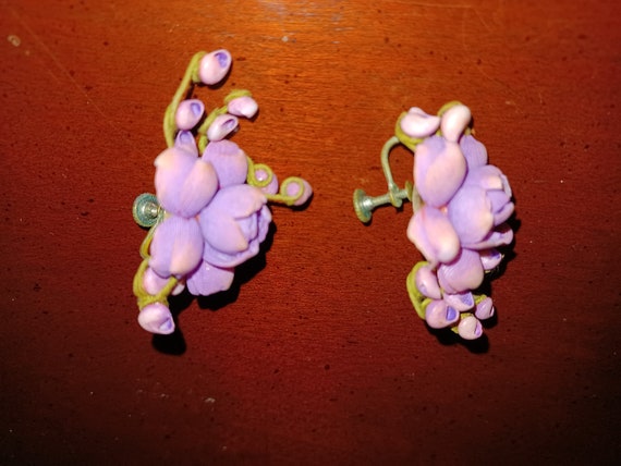 Gorgeous Vintage Purple Flower Screw Back Earring… - image 5