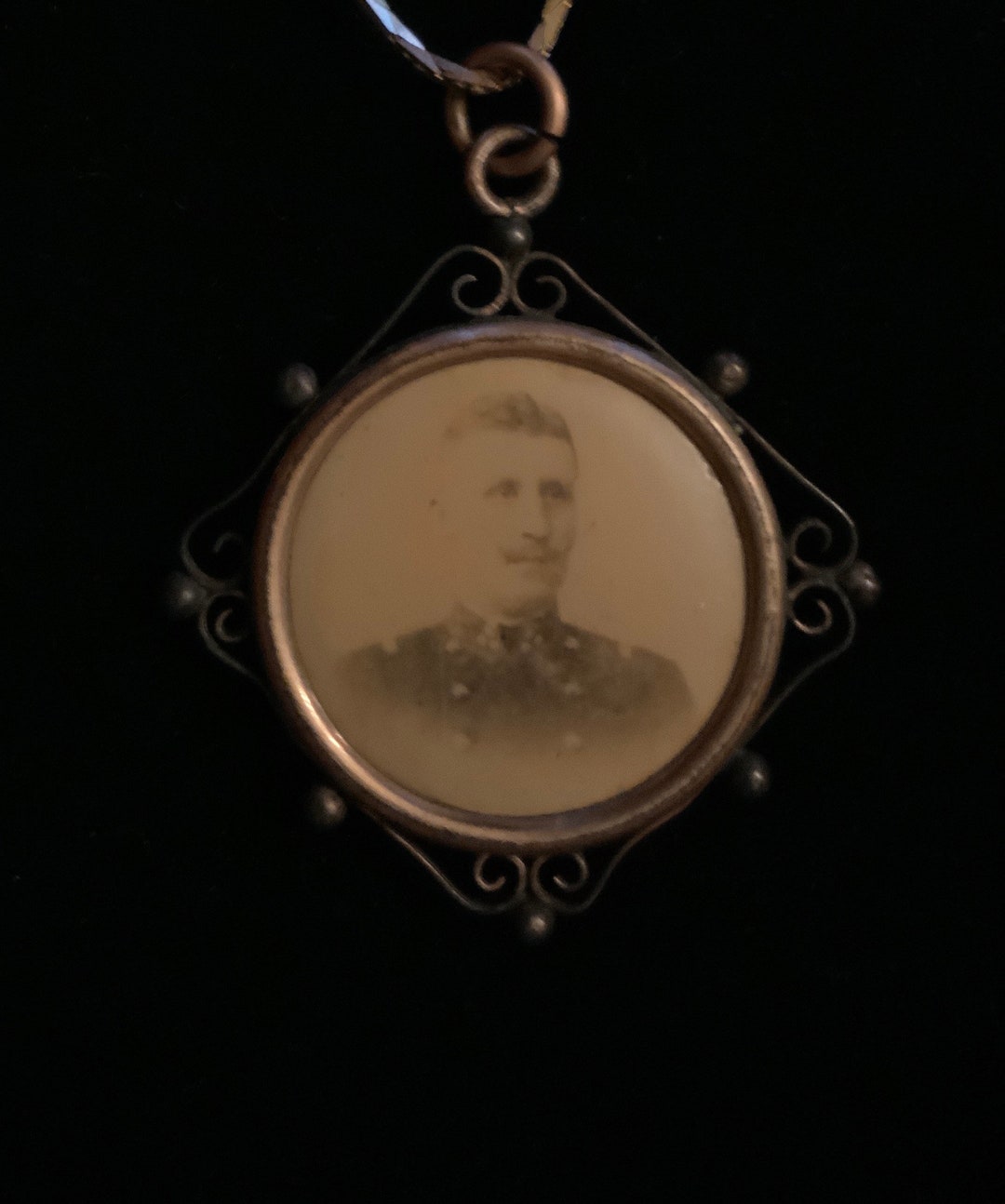 Antique Pendant Photo Necklace Ornate Wire Wrapped Frame Round Fancy ...