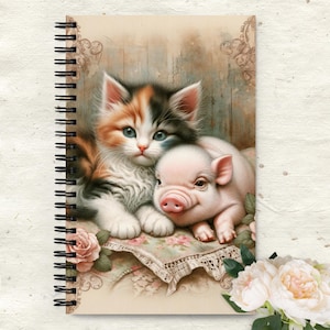 Cuaderno espiral Whimsical Friends: adorable gatito y cerdito con portada impresa