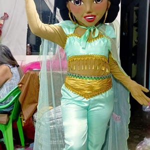 Mascotte carina principessa bruna, costume mascotte per feste, eventi di Halloween, feste, spettacoli di botarga