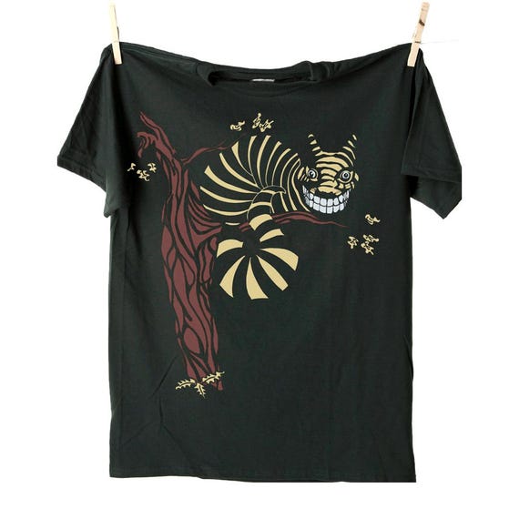 Alice Au Pays Des Merveilles | Magnifique écusson D'art | Chat Du Cheshire T-Shirt