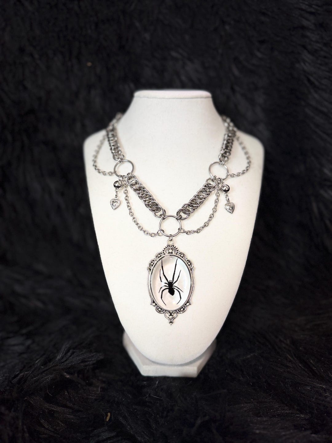Real Black Widow Spider Chainmail Bow Necklace - Etsy