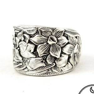 Narcissus Spoon Ring - Daffodil Spoon Ring - Silver Spoon Ring - Cigar Band Ring - Unique 5th Wedding Anniversary Gift