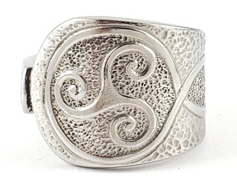 Celtic Triskeles Spiral Spoon Ring - Stainless Steel Spoon Ring - Flatware Jewelry - Chunky Band Ring - Liberty Tabletop