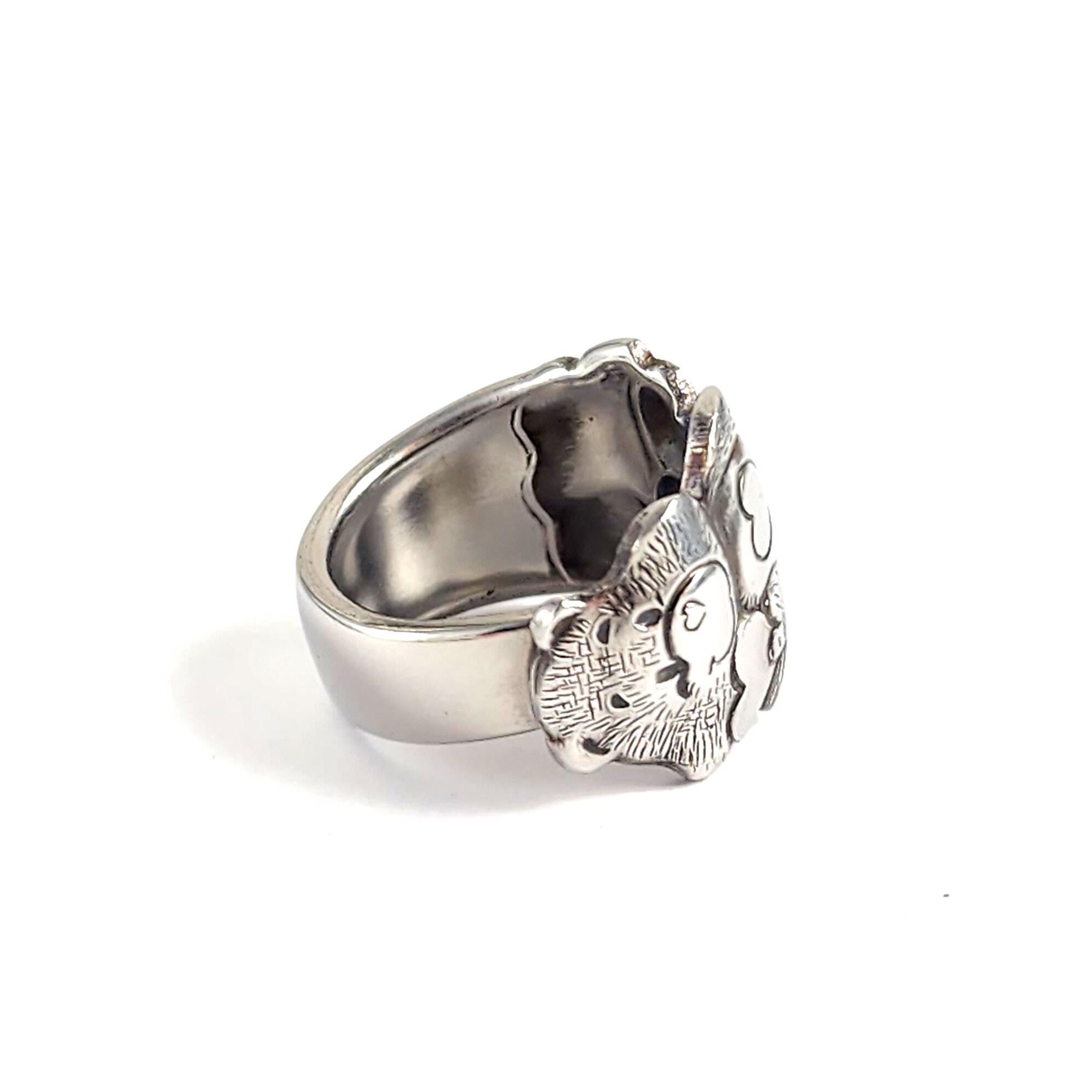 ANNUAL REPORT, image size:1995x1995