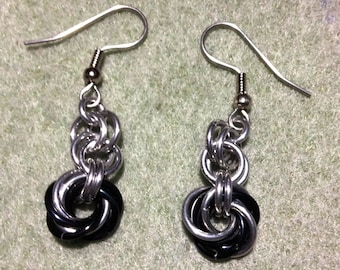 Beautiful Mobius Flower Chain Maille Earrings