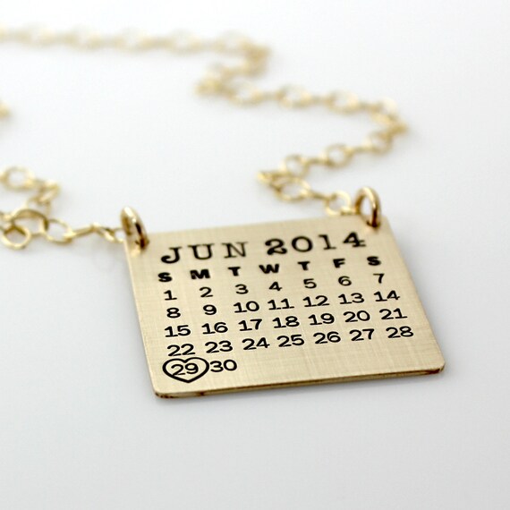 Personalized shop calendar necklace