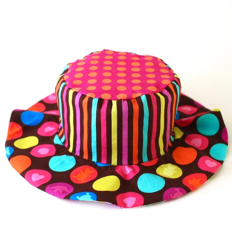 Sun Hat with cute polka dots for toddler girls, Beach Wear, with Kitties and stripes image 2