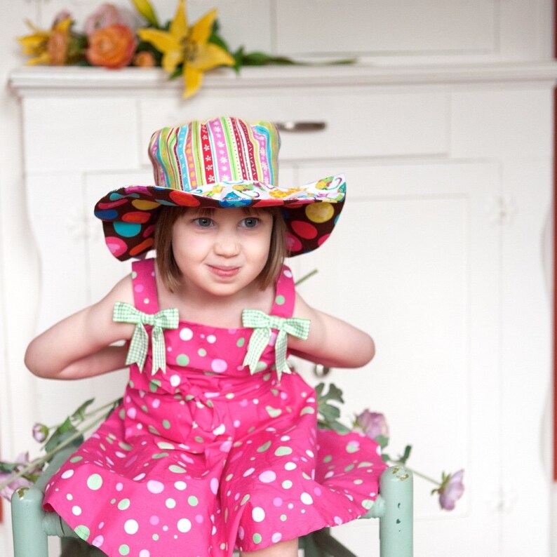 Sun Hat with cute polka dots for toddler girls, Beach Wear, with Kitties and stripes image 5