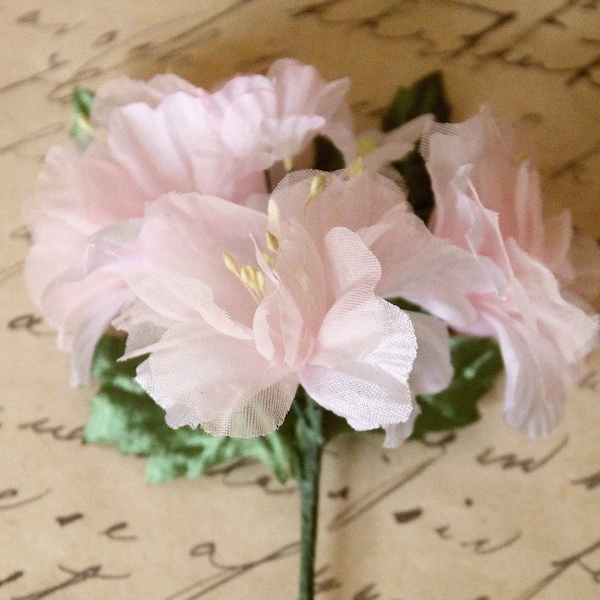 5 Bunches Delicate Vintage Old Stock Millinery Flowers Pink with Yellow Flyaway Stamen