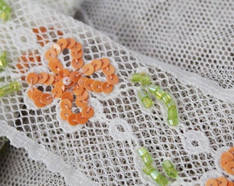 Ensemble collier et boucles d'oreilles en perles et strass Ensemble collier et boucles d'oreilles en perles et strass