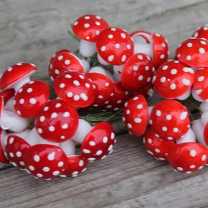 60 Individual Vintage 18mm German Spun Cotton Mushrooms with Red Caps and White Dots Miniature for Holiday Bears Dolls 5 Bunches