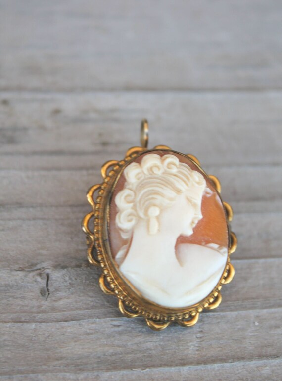 Lovely Antique Shell Carved Cameo Set in Elaborate